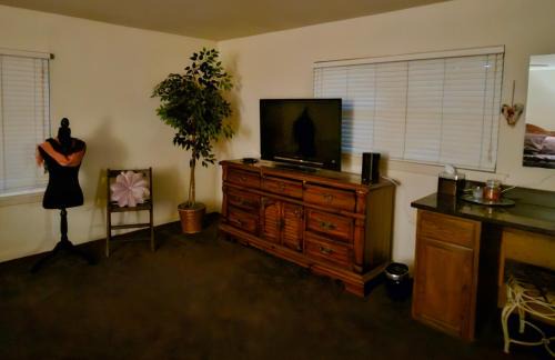 Denison House | Denison Place Near Choctaw Casino & Lake Texoma