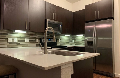Uptown Apartment | Denver 1BR Apt with Amazing balcony views pool, jacuzzi and fitness center