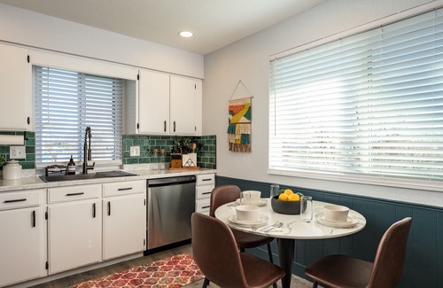 Berkley House | Denver Emerald - 2 Bedrooms/1 Full Bath/Sleeps 4 [Close to Downtown]