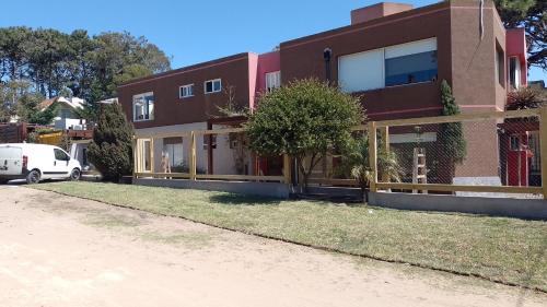 Ostende Apartment | Departamento con parque a metros del mar