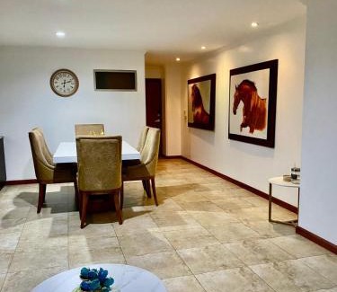 San Sebastian Apartment | Departamento de Lujo, Cuenca, Adrianashome