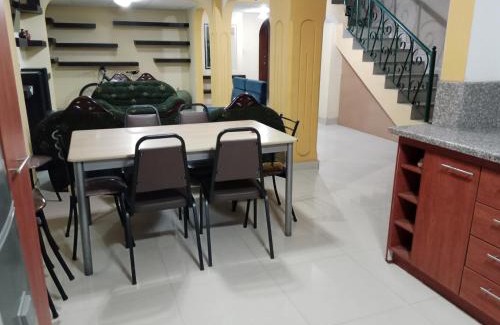 San Blas Apartment | Departamento duplex para 17 personas en zona central de Cuenca