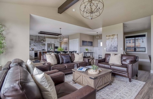 Depoe Bay House | Depoe Bay Ocean Views, Upscale Furnishings, King Suite, Foosball, and Hot Tub!