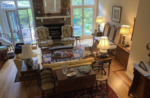 Buechel House | Derby Destination (20 Minutes to Churchill Downs): Lovely House and Garden