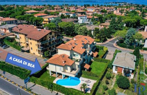 Colombare Apartment | DesenzanoLoft Official Partner Homes & Villas by Marriott Bonvoy - Bea House, Sirmione with Private Garden and share Pool