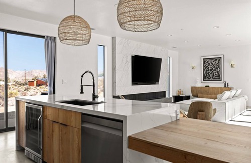 Joshua Tree House | Desert Dawn by Fieldtrip | Iconic Design w/Pool and Spa