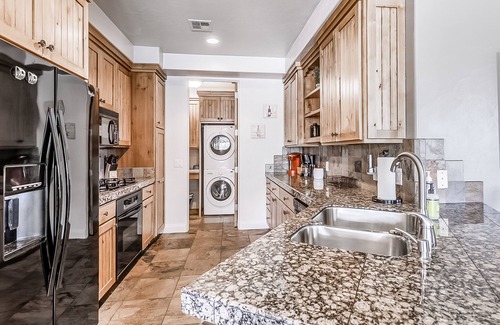 Lava Falls House | Desert gem near Zion with pool/hot tub access, fast WiFi & AC