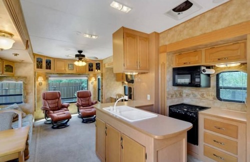 Tucson Estates House | Desert Gem Private Luxury 5th Wheel RV Tucson