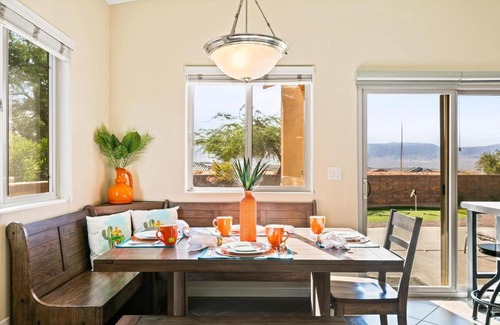 Mesquite House | Desert Haven Mountain View Home by J and Amy BL91136