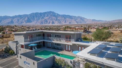 Desert Hot Springs Hotel | Desert Hot Springs Inn