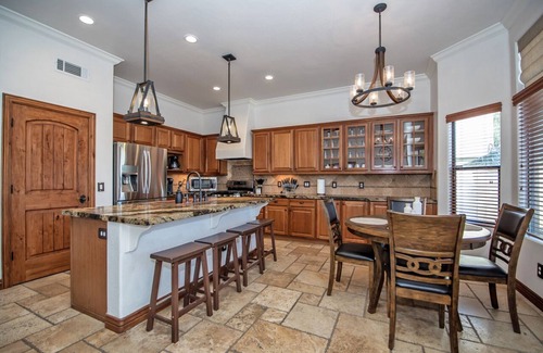 Yuma House | Desert Pad for Large Groups & Families!