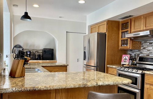 Paradise Valley Village House | Desert Retreat - Neighborhood Trails - Week/Month Discounts