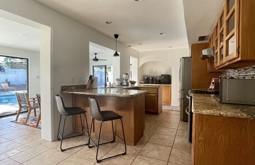 Paradise Valley Village House | Desert Retreat - Neighborhood Trails - Week/Month Discounts