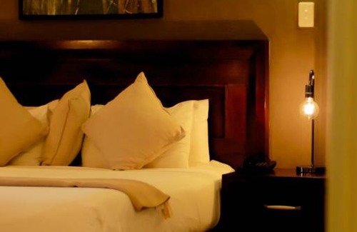 Palapye Hotel | Desert Sands Hotel