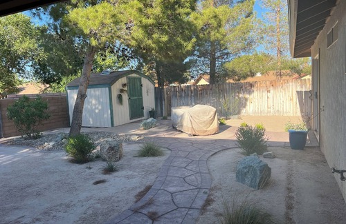 Ridgecrest House | Desert Villa Oasis - Gateway to the Eastern Sierras, Death Valley, and Yosemiten