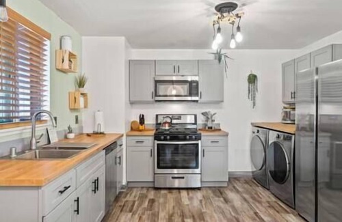 Twentynine Palms House | DesertDreamscape Sauna Cold Plunge SPA 3 min to JT