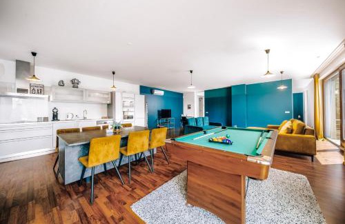 Prague 13 Apartment | Design 3BD apartment cooking area in architect villa