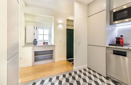 Santo Estevao Apartment | Design Apartment in Typical Alfama