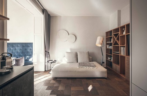 Bressanone Apartment | Design Holiday Apartment "901" with Balcony in Central Location