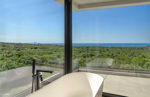 Viskovici Villa | Design Villa Diagonal - Tranquil sea view escape