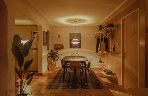 San Miguel Chapultepec Apartment | Design week/Architect's artistic Apt in Mex City