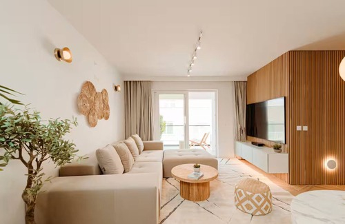 Sliema Condo | Designer 2 Bedroom Apartment, Prime & Luxury in Sliema