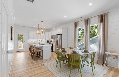 Tranquil Harbour House | Designer 4BR Home with Pool & Outdoor Oasis Sleeps 12