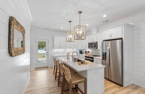 Tranquil Harbour House | Designer 4BR Home with Pool & Outdoor Oasis Sleeps 12