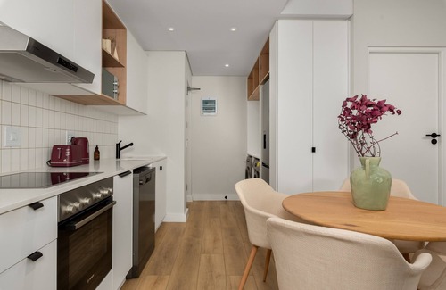 Sea Point Apartment | Designer Apartment in New Development in Sea Point