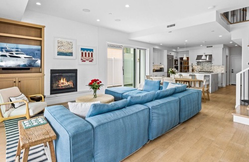 Balboa Island House | Designer Balboa Home with elevator, steps from the water