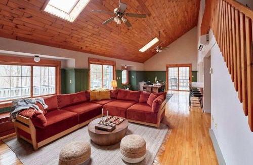 Margaretville House | Designer Chalet with Hot Tub and Fire Pit