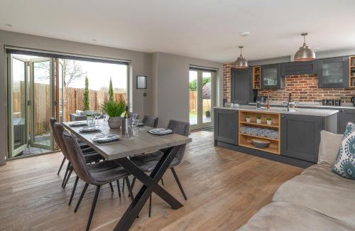 Leighterton House | Designer Cotswold post house with external sauna