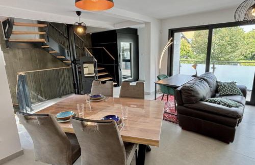 Eckbolsheim Apartment | Designer flat with lovely terrace!