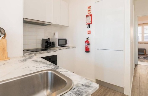 Lisbon Old Town Apartment | Designer Flats in Lapa - Janelas do Tejo
