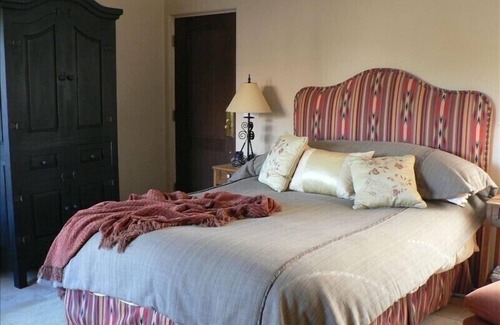 Fifth Green House | Designer furnishings & High end property in 5 star golf resort property