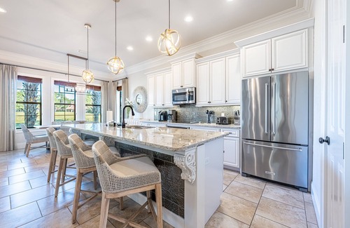 Villa Lago House | Designer Golf Course Home ~ 2 Golf Carts ~ Gated Resort