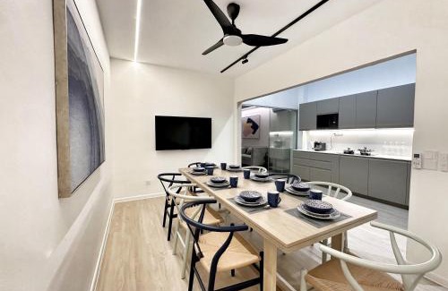 Downtown George Town House | Designer Guesthouse Pulau Tikus & Gurney Drive, Georgetown, Penang