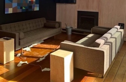 Inverloch House | Designer living close to beaches (now available for a 6/12mth rental)
