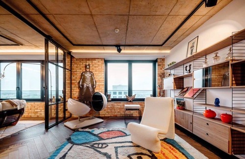 Gasperich Apartment | Designer Luxury Penthouse with Concierge