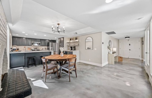 Casa Granada East Townhouses House | Designer OT Retreat 2B/2B; Com Pool/Hot Tub/Sauna