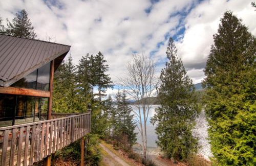 Powell River Cabin | Desolation Sound Resort