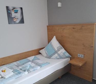 Bergen House | Desperados Hotel