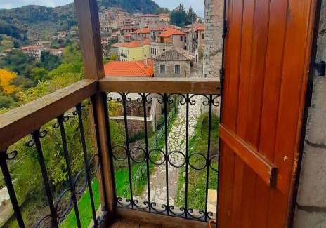 Dimitsana House | Despotikon Dimitsana Guest house - Ξενώνας Δεσποτικόν Αντωνόπουλου