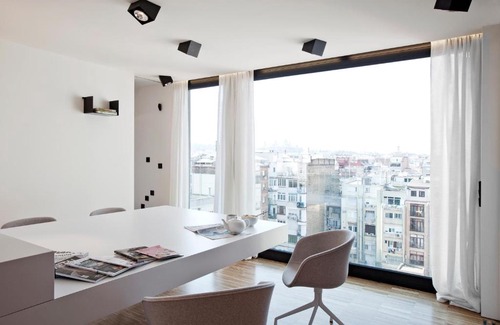 Sant Antoni Apartment | DestinationBCN Urgell Apartment