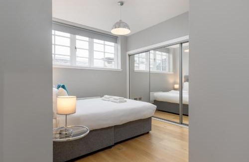 West End Apartment | Destiny Scotland Apartments at Canning Street Lane