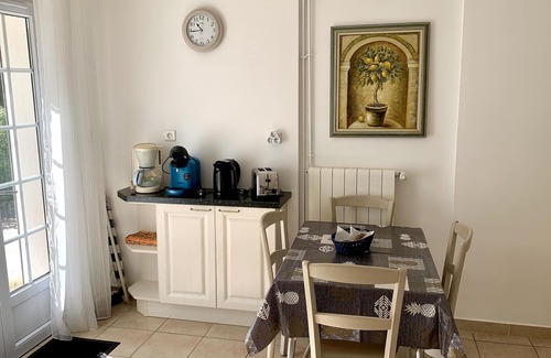 Saint-Raphael House | Detached 45m2 T2 with small garden - Air cond, Parking, Quiet,Beach,All comforts.