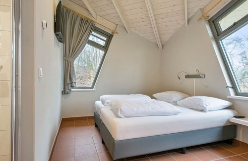 Herpen Cottage | Detached bungalow for 8 people