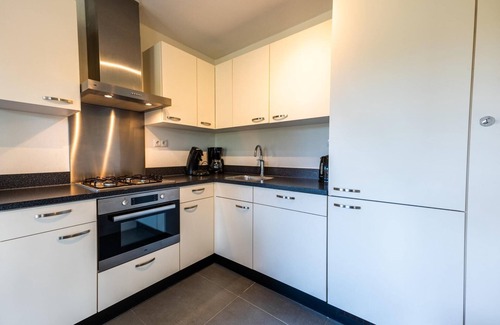 Lochem House | Detached bungalow on the water with 4 bedrooms