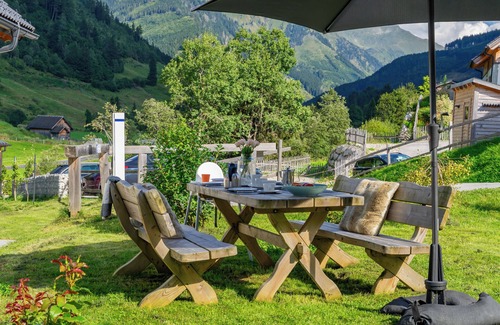 Donnersbachwald Ski Chalet | Detached chalet with Finnish sauna