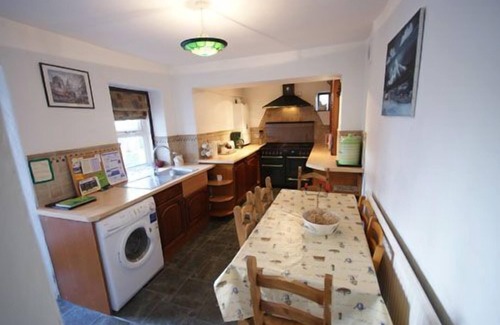 Staveley Cottage | Detached cottage in the popular Lakeland village of Staveley, nr Windermere FREE WiFi